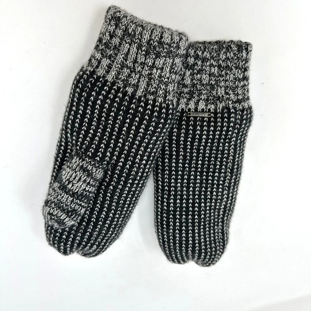 L.L. Bean Knit Sherpa Lined Mittens Black OS‎